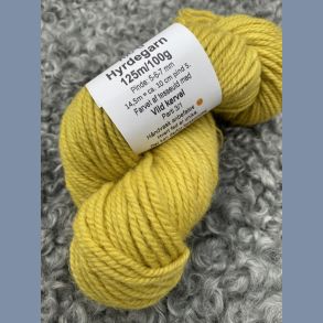 Hyrdegarn, plantefarvet