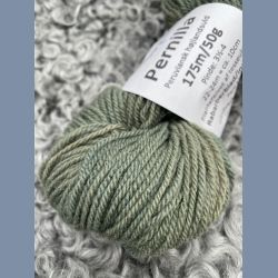 Pernilla, plantefarvet