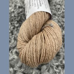 Pernilla, plantefarvet