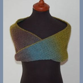 Opskrift: Mbiustrklde/-sjal i 2-trd. farveskiftegarn