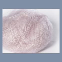 Strikkekit: Sommerbluse med dybt V (kort model)