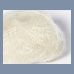 Strikkekit: Sommerbluse med dybt V (kort model)