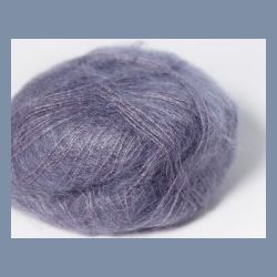 Strikkekit: Sommerbluse med dybt V (kort model)