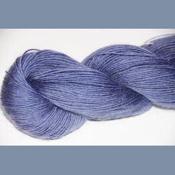 Strikkekit: Top med fjer